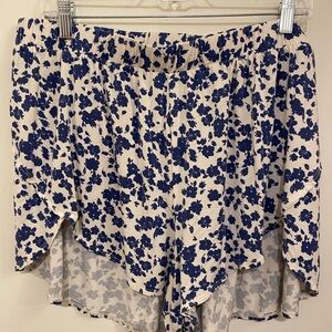 Old Navy Cream Top with Navy Floral Print